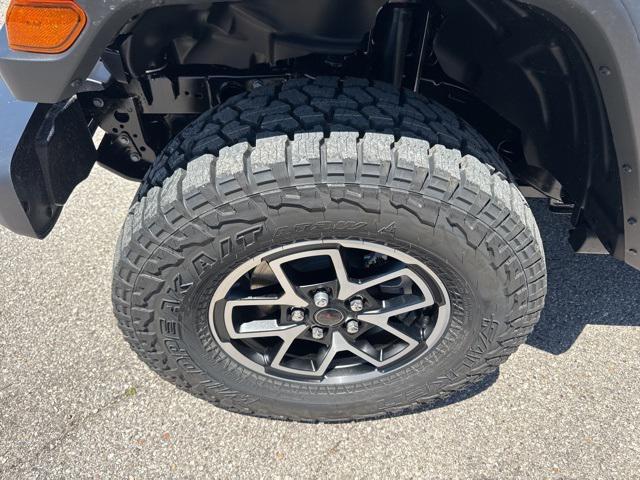new 2025 Jeep Gladiator car, priced at $50,645
