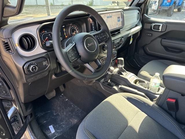 new 2025 Jeep Gladiator car, priced at $42,980