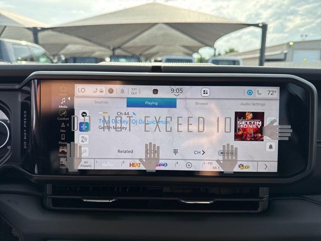 new 2025 Jeep Gladiator car, priced at $38,280