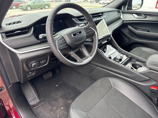 new 2025 Jeep Grand Cherokee car, priced at $35,330
