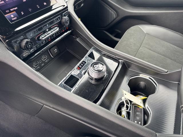 new 2025 Jeep Grand Cherokee car, priced at $35,330