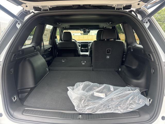 new 2025 Jeep Grand Cherokee car, priced at $35,235