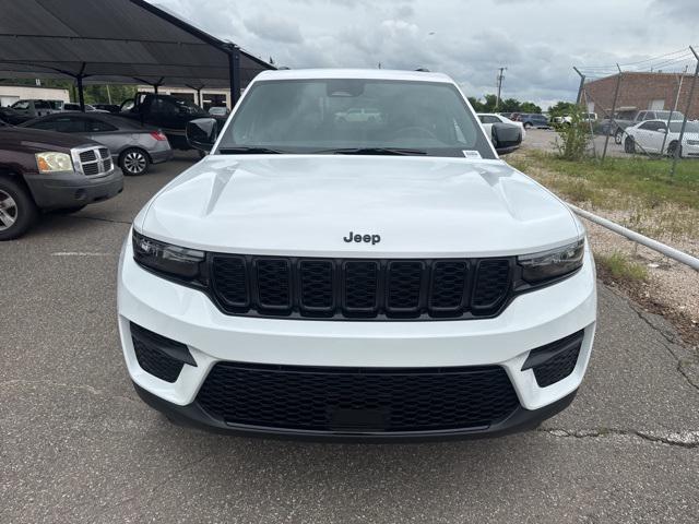 new 2025 Jeep Grand Cherokee car, priced at $35,235
