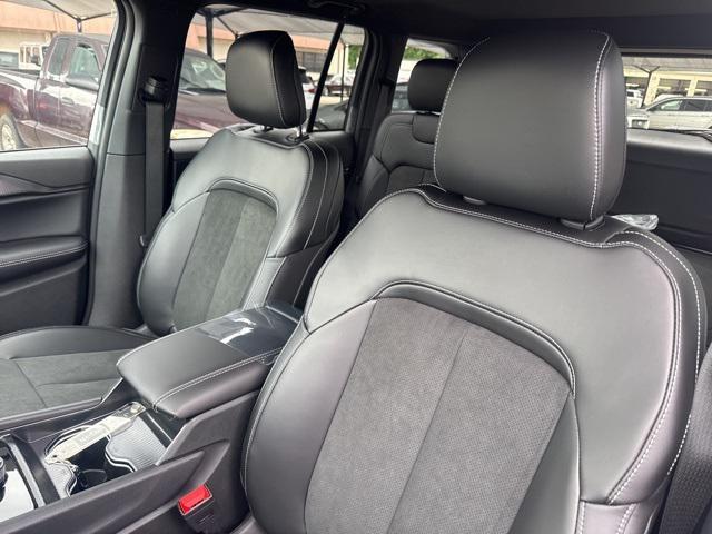 new 2025 Jeep Grand Cherokee car, priced at $35,235