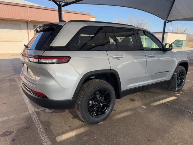 new 2025 Jeep Grand Cherokee car, priced at $33,730