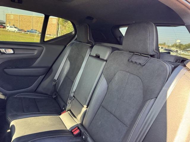 used 2020 Volvo XC40 car, priced at $21,788