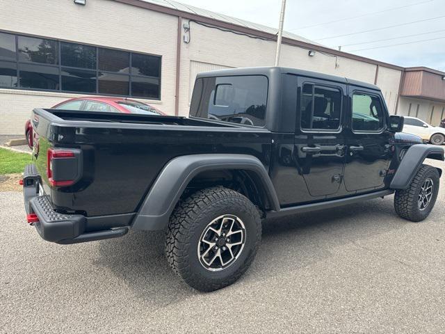 new 2024 Jeep Gladiator car, priced at $45,900