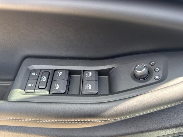 new 2025 Jeep Grand Cherokee L car, priced at $38,335