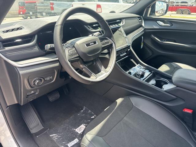 new 2025 Jeep Grand Cherokee L car, priced at $38,335