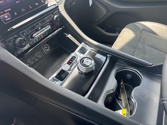 new 2025 Jeep Grand Cherokee L car, priced at $38,335