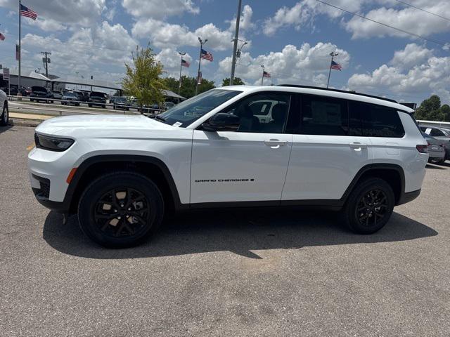 new 2025 Jeep Grand Cherokee L car, priced at $38,335