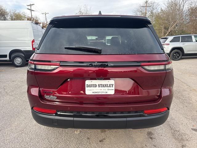 new 2025 Jeep Grand Cherokee car, priced at $33,730