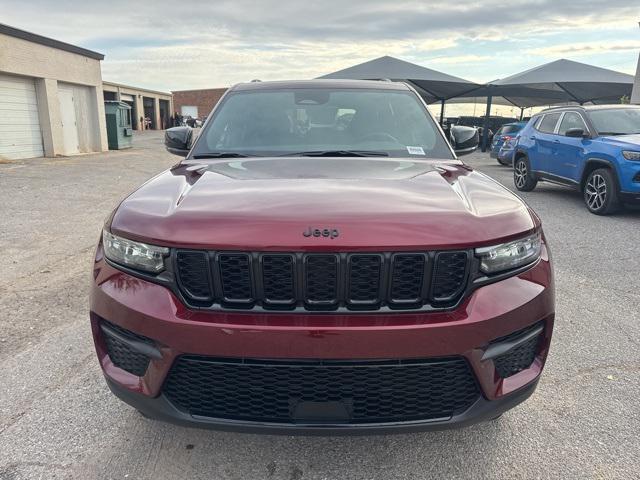 new 2025 Jeep Grand Cherokee car, priced at $33,730