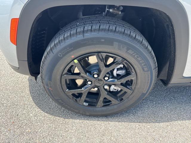new 2025 Jeep Grand Cherokee L car, priced at $36,930
