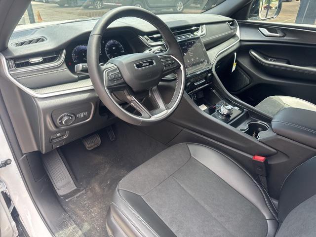 new 2025 Jeep Grand Cherokee L car, priced at $36,335