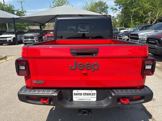 new 2024 Jeep Gladiator car, priced at $50,090