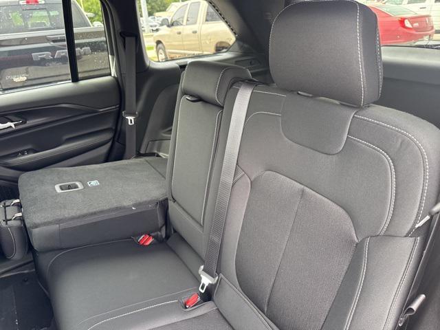 new 2025 Jeep Grand Cherokee car, priced at $33,125