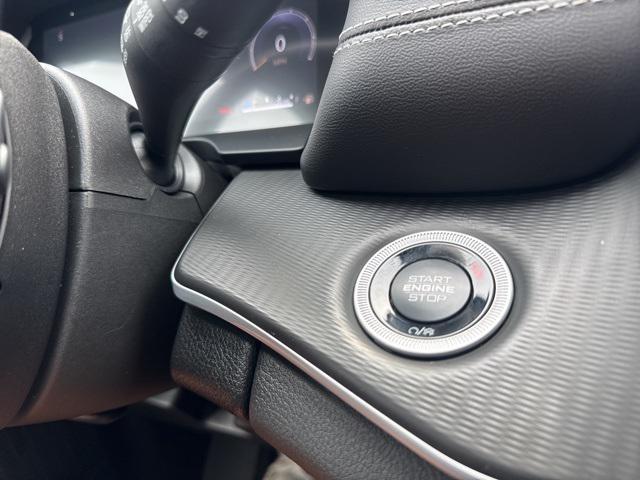 new 2025 Jeep Grand Cherokee car, priced at $33,125
