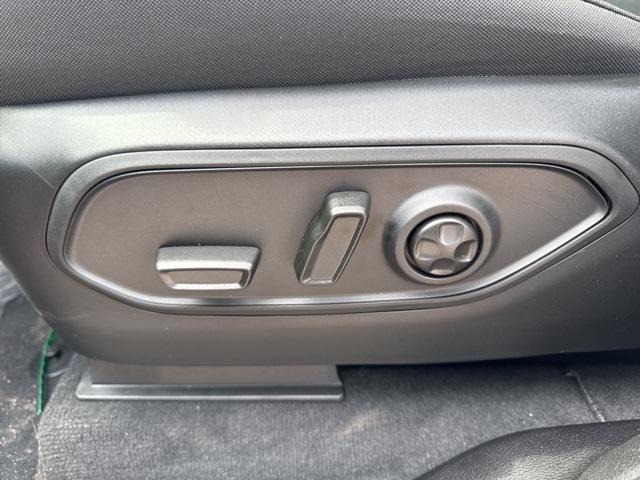 new 2025 Jeep Grand Cherokee car, priced at $33,125