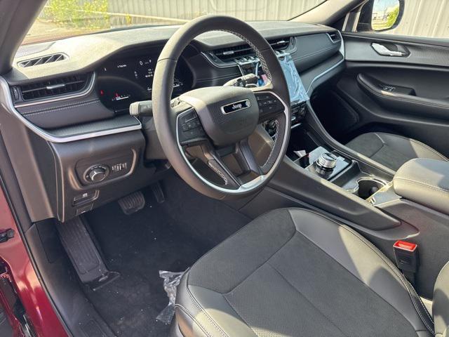 new 2025 Jeep Grand Cherokee car, priced at $35,830