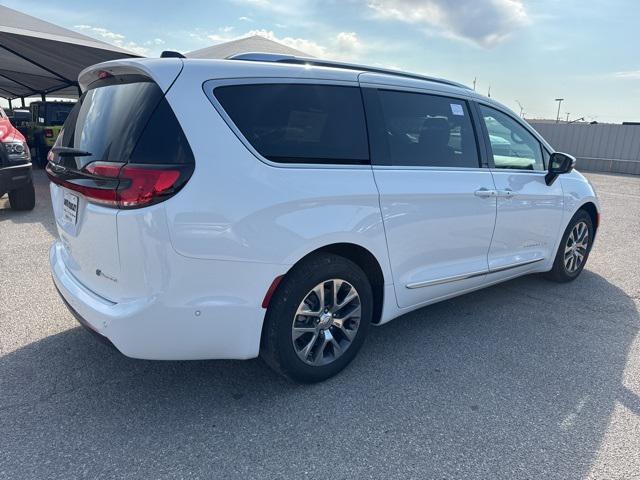 new 2025 Chrysler Pacifica car, priced at $61,480