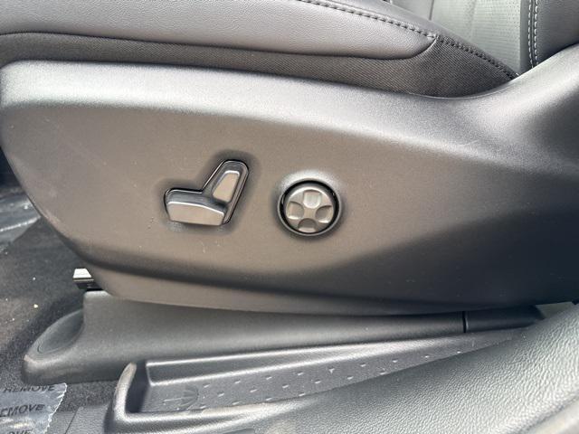 new 2026 Chrysler Pacifica car, priced at $38,735