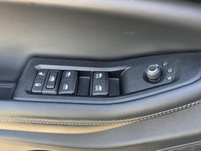 used 2024 Jeep Grand Cherokee L car, priced at $33,988