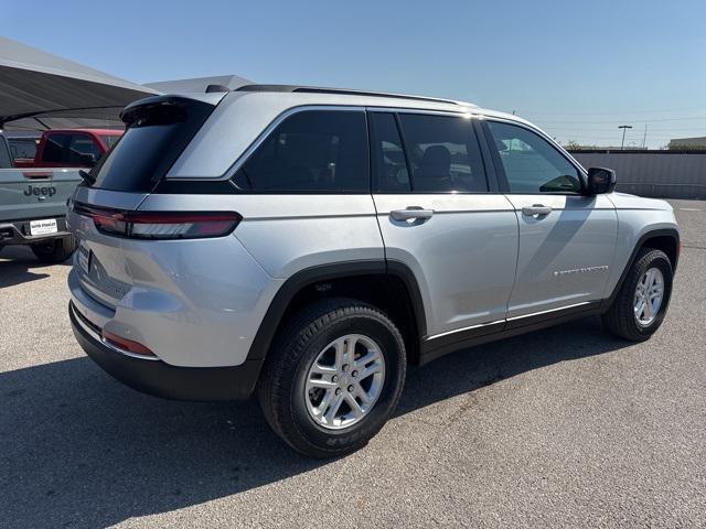 new 2025 Jeep Grand Cherokee car, priced at $32,525