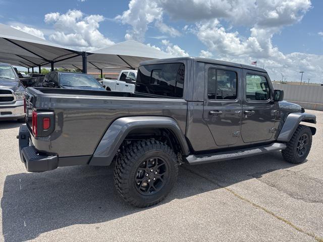 new 2025 Jeep Gladiator car, priced at $38,280