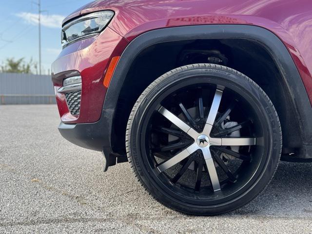 used 2023 Jeep Grand Cherokee car, priced at $27,788