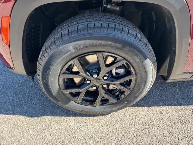 new 2025 Jeep Grand Cherokee L car, priced at $39,830