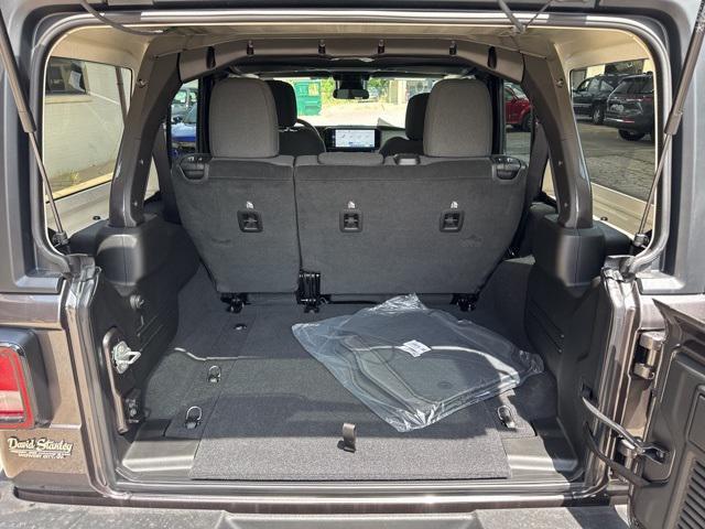 new 2025 Jeep Wrangler car, priced at $41,380