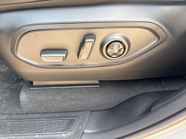 new 2025 Jeep Grand Cherokee L car, priced at $33,130