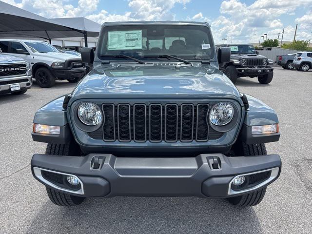 new 2025 Jeep Gladiator car, priced at $42,670