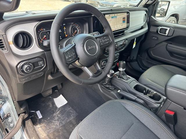 new 2025 Jeep Gladiator car, priced at $42,670