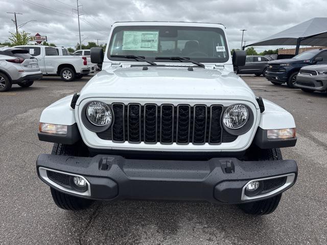 new 2025 Jeep Gladiator car, priced at $42,075