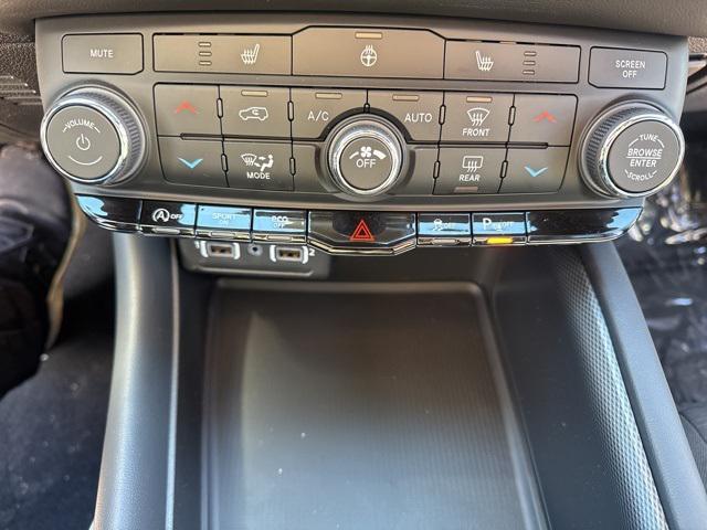 new 2025 Dodge Durango car, priced at $32,095