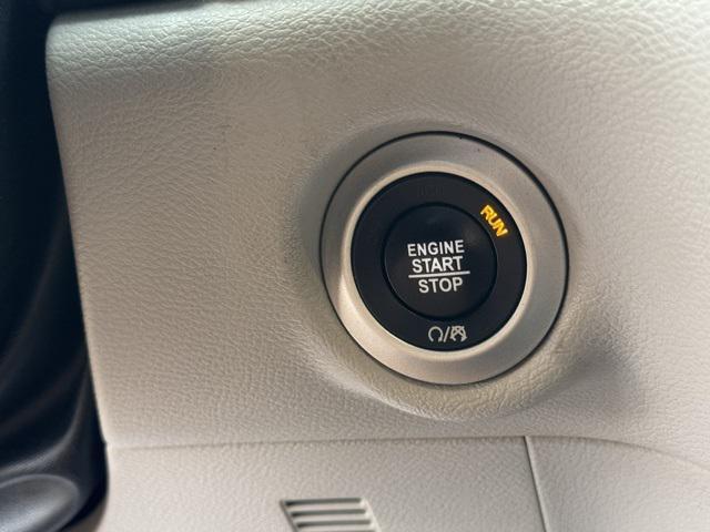 used 2018 Chrysler Pacifica car, priced at $15,788