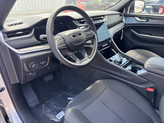 new 2025 Jeep Grand Cherokee L car, priced at $31,825