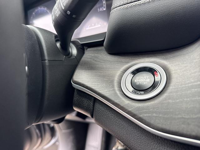 new 2025 Jeep Grand Cherokee car, priced at $38,920