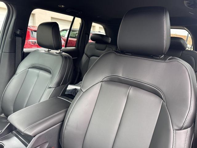 new 2025 Jeep Grand Cherokee car, priced at $38,920