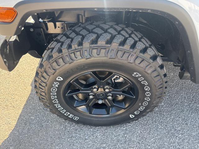 new 2025 Jeep Gladiator car, priced at $42,385