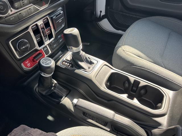 new 2025 Jeep Gladiator car, priced at $42,385