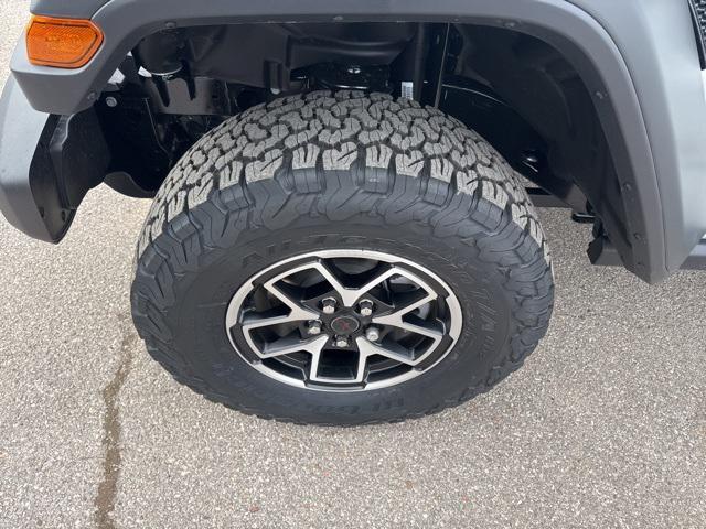 new 2025 Jeep Wrangler car, priced at $60,425