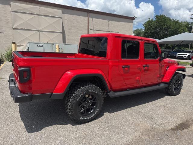 new 2025 Jeep Gladiator car, priced at $38,280
