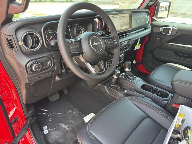 new 2025 Jeep Gladiator car, priced at $38,280
