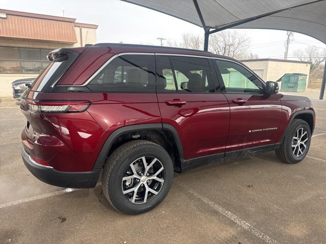 new 2025 Jeep Grand Cherokee car, priced at $37,510