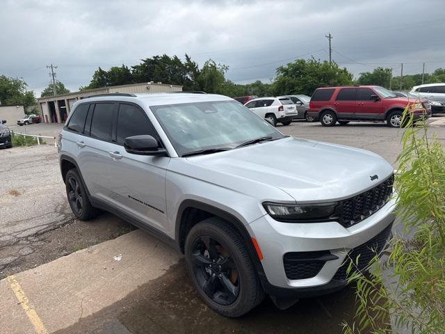 used 2024 Jeep Grand Cherokee car, priced at $32,788