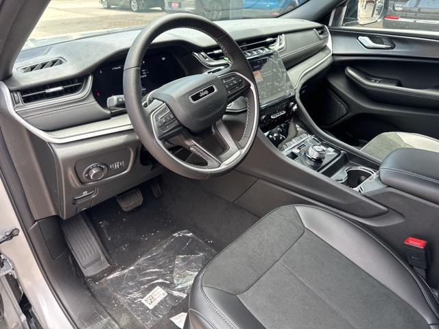 new 2025 Jeep Grand Cherokee car, priced at $35,330
