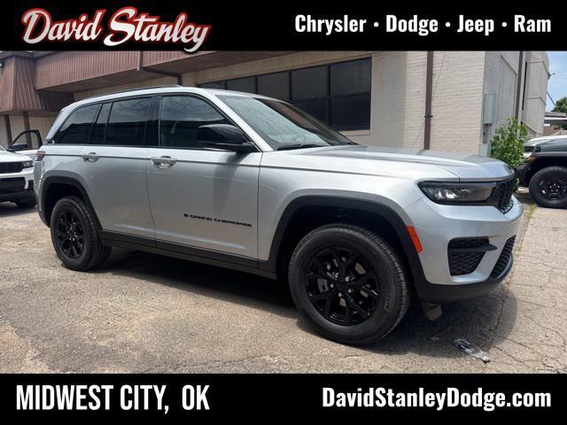 new 2025 Jeep Grand Cherokee car, priced at $35,330